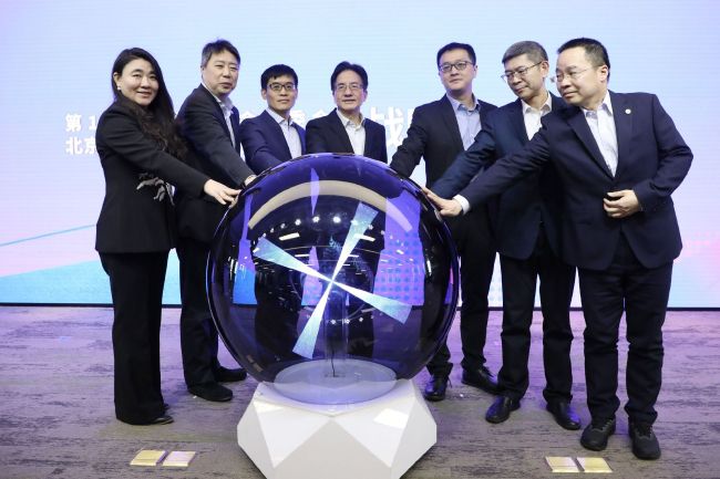亚洲777人成电影