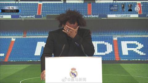 吴梦梦到粉丝家里实战吃鸡在线观看