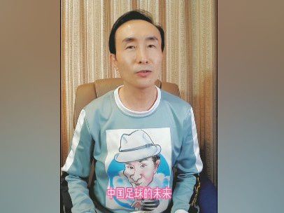 好奇心很重的美女