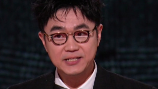 在椅子上的诱惑